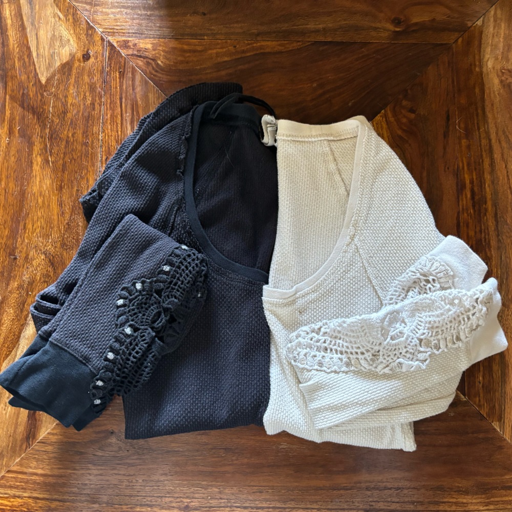 Set of 2- Free People Synergy Cuff Thermals